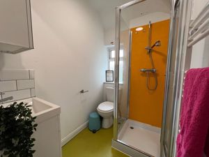 Photo 21- click for photo gallery